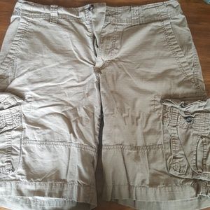 Mossimo brand cargo shorts. Size 34